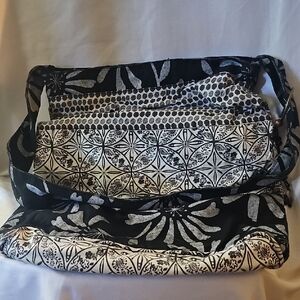 Old Navy Black and White Shoulder Bag with Geometric Floral Design